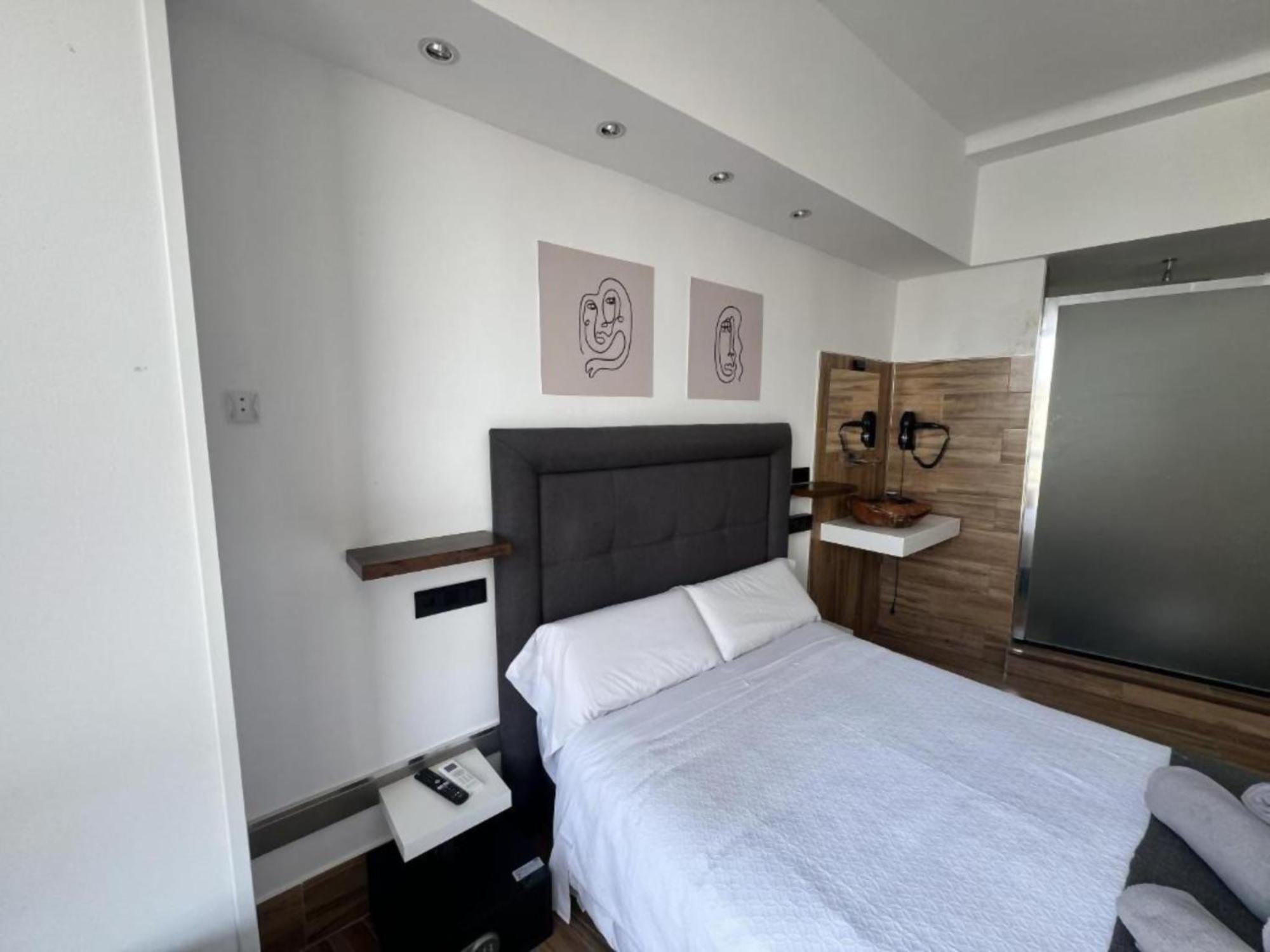 Ilustre Rooms Malaga Exterior photo